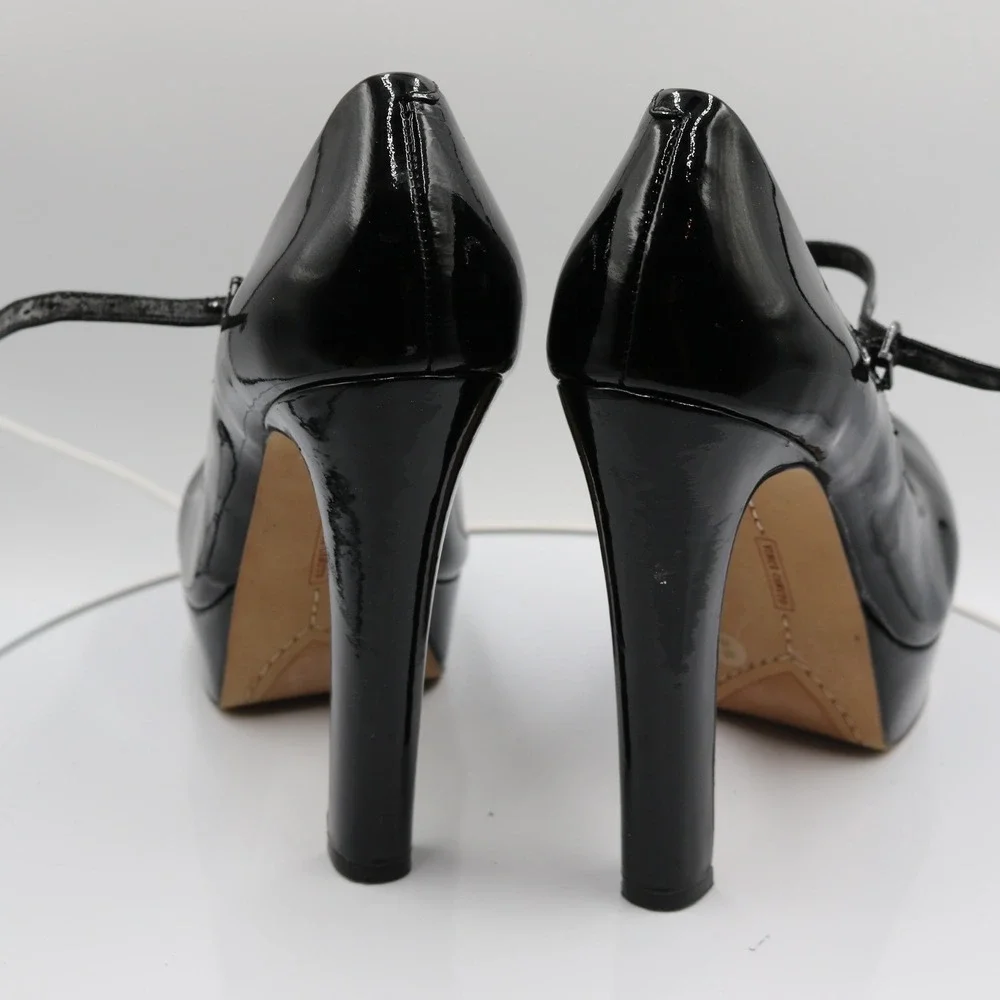 Vince Camuto size color